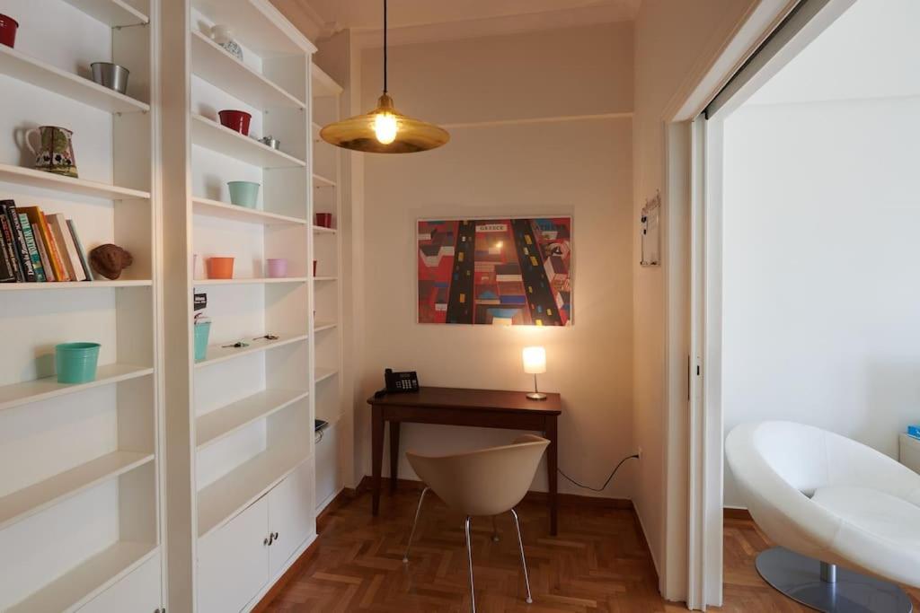 Apartment In The Heart Of The City Athena Bagian luar foto