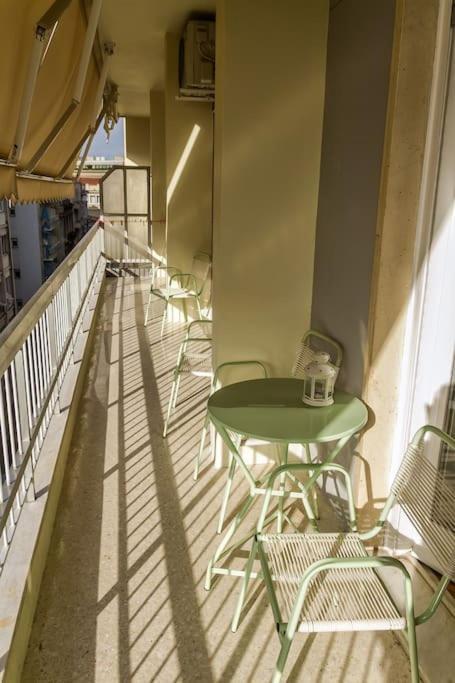 Apartment In The Heart Of The City Athena Bagian luar foto